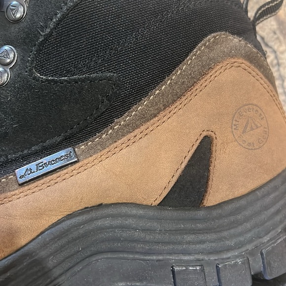 Mt. Everest Boots - Picture 5 of 10